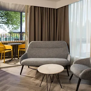 Aparthotel Roomzzz Stratford, London